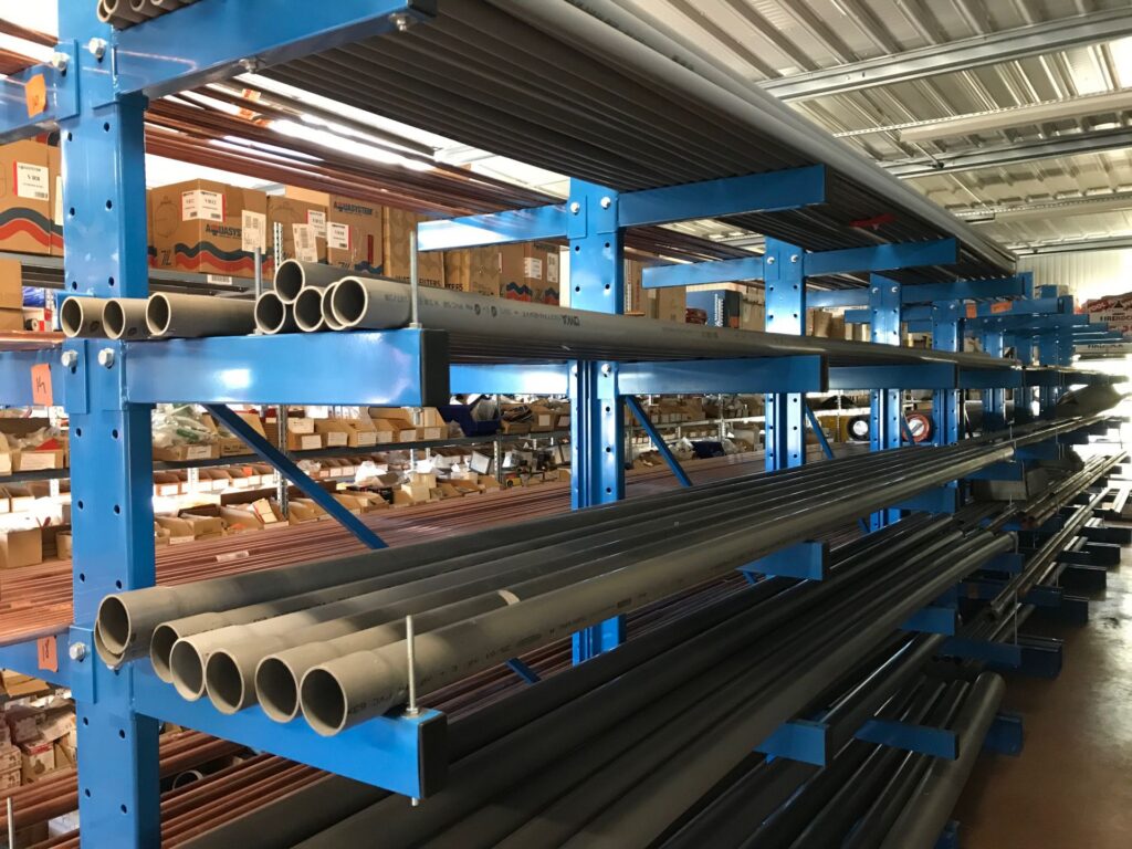 Cantilever compact – Rayonnage industriel BCCom – Stockage de charges longues - Image 1