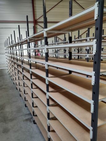 Rayonnage tubulaire robuste – stockage de cartons d&rsquo;archives et bidons – neuf ou occasion - Image 1