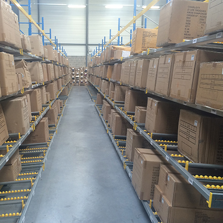 Rayonnage dynamique  pour bacs et cartons conçu pour  zones de préparation de commandes et/ou de production - Image 1