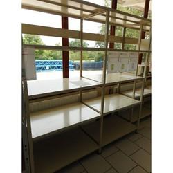 Rayonnage métallique léger – 5 niveaux – Beige – 75 kg par niveau – Montage sans outils 1