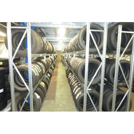 Rayonnage pare-brise et bouclier – Stockage sur mesure pour garages et industrie automobile - Image 1