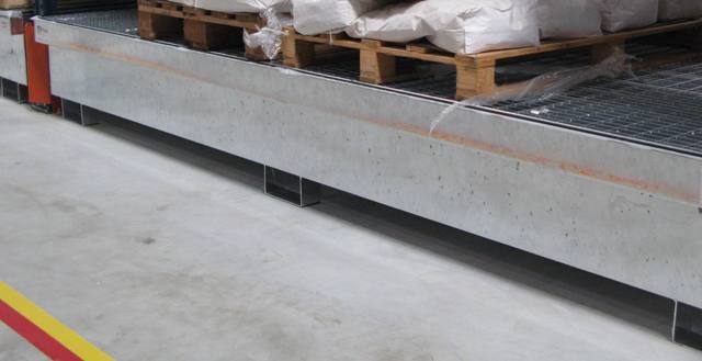 Rayonnage pour fûts avec rétention – 870 litres – Bac acier galvanisé à encastrer - Image 1