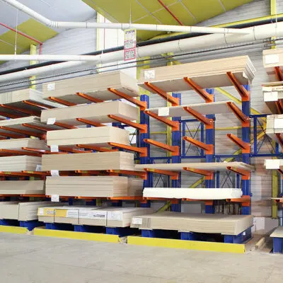 Rayonnage charges longues le cantilever ATOX – colonne tronconique perforée, bras avec clavette de verrouillage, hauteur colonnes jusqu&rsquo;à 12 000 mm - Image 1