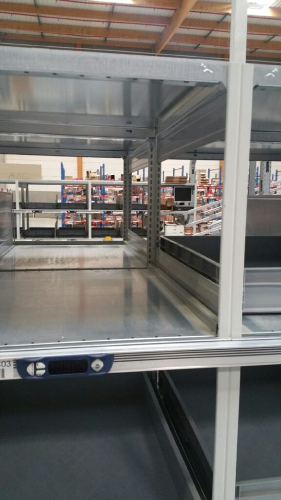 Rayonnage mi-lourd PICKING – tole double 100kgs par niveau - Image 1