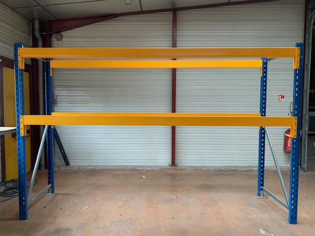Racks a palettes – 12 echelles de 2400 mm, 22 lisses de 3600 mm, charge maxi 7000 kg par echelle - Image 1