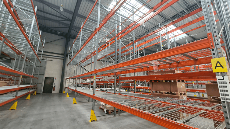 Rayonnage lourd reconditionné AR Racking – LOT DE RACK À PALETTE (LO23002) – 2 tonnes par niveau - Image 1