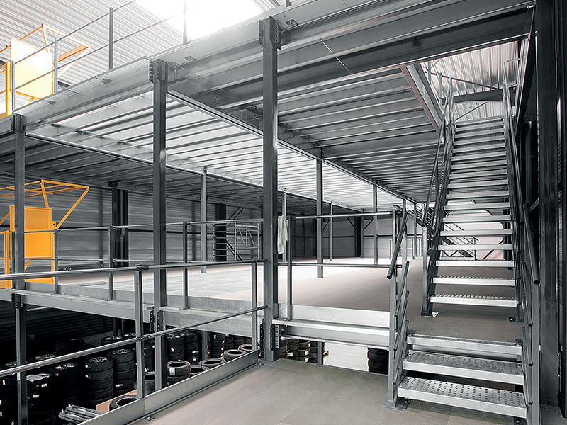 Mezzanine industrielle Mezzaman – plateforme sur-mesure pour stockage et aménagement de l&rsquo;espace - Image 1