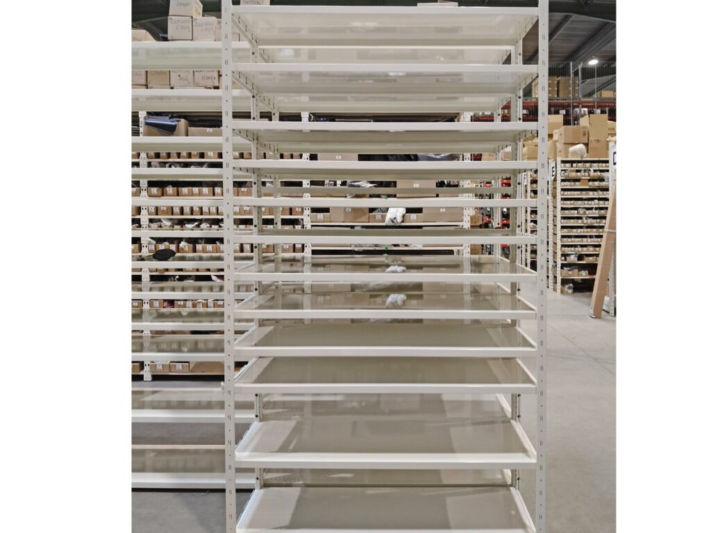 Rayonnage léger G3 galvanisé MAVIPAL – stockage modulaire jusqu&rsquo;à 380 kg - Image 1