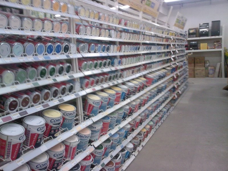 Aménagement de surface bricolage – Rayonor – Montant perforé H avec accessoires - Image 1