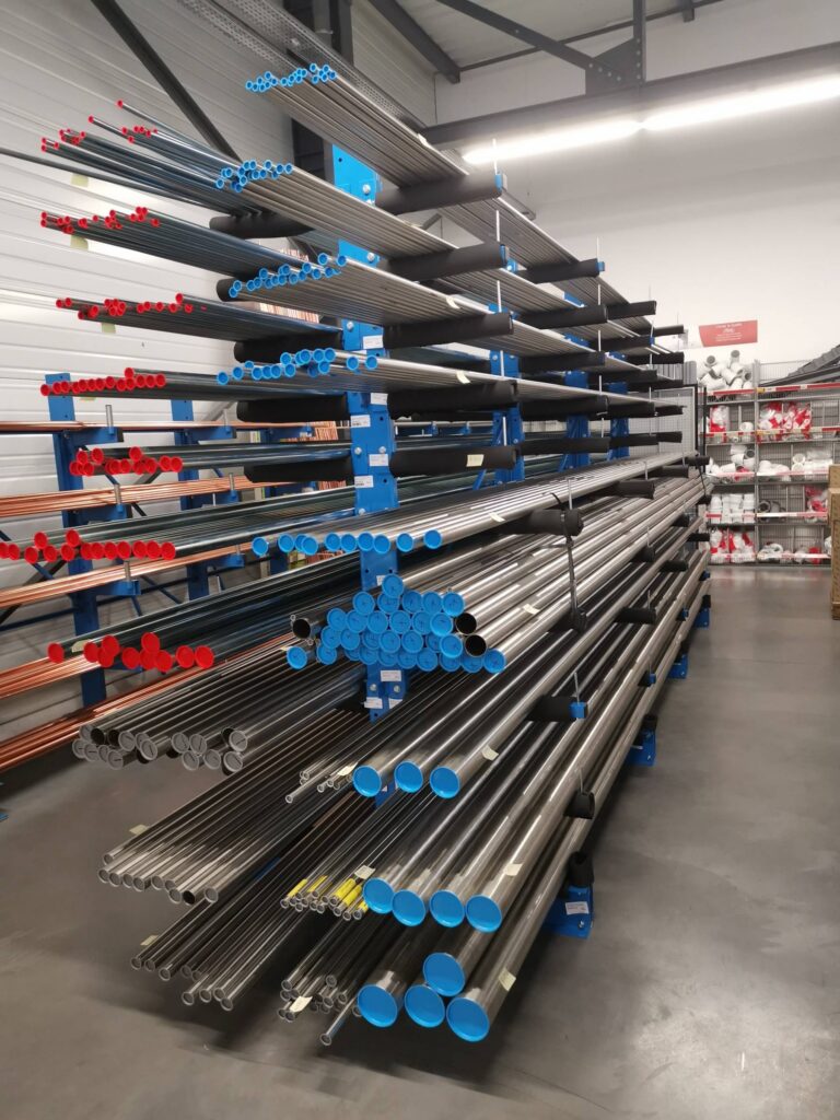 Rayonnage cantilever pour charges longues – au Puy en VELAY en Haute-Loire - Image 1