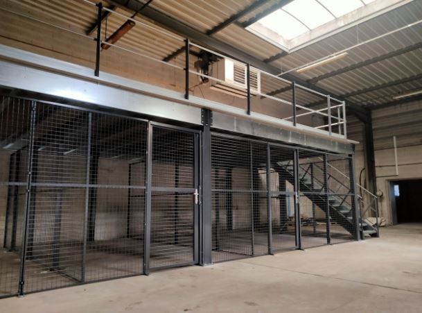 Mezzanine de stockage robuste et fiable – Modulaire, évolutive, facilement démontable et remontable – Disponible en neuf ou occasion - Image 1