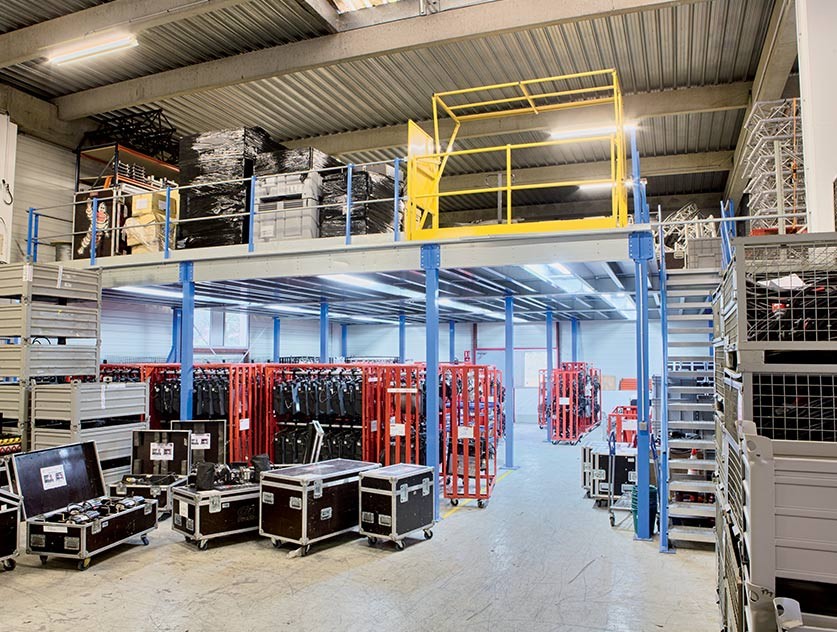 Mezzanine industrielle MEZZAMAN STOCK – plateforme de stockage en acier modulaire et autoportante - Image 1