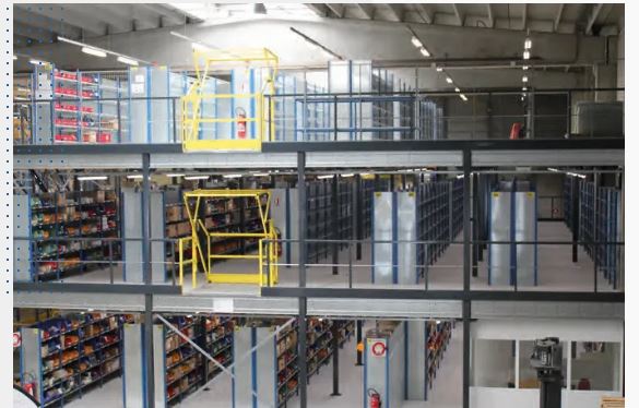 Plateforme-mezzanine modulaire de stockage – 350 à 1 000 kg/m² – Neuf, occasion ou location - Image 1