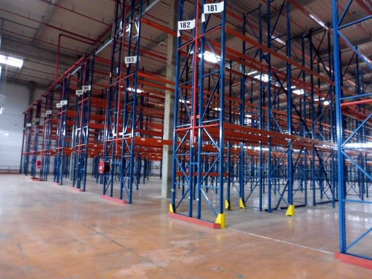 Rack à palettes occasion – Équipement de stockage pour entrepôts - Image 1