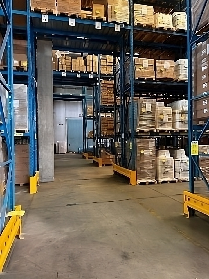 Rack de stockage d&rsquo;occasion Jungheinrich 8500mm x 1000mm – 2700mm x 100mm, capacité 1800 kg - Image 1