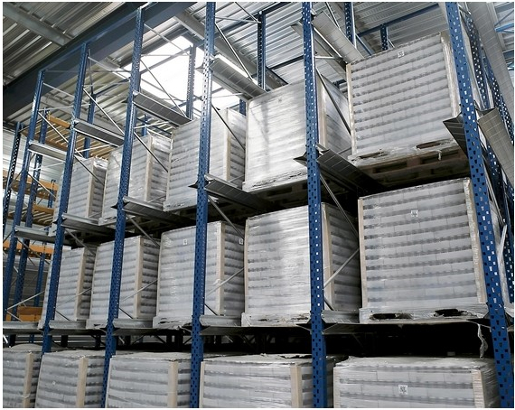 Rayonnage à accumulation – BCCom Rayonnage – Jusqu&rsquo;à 4 niveaux et 10 palettes en profondeur - Image 1