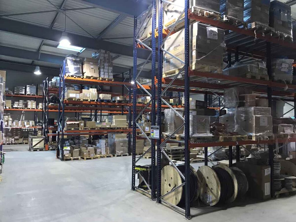 Rayonnage à palettes classique – stockage de charges lourdes avec capacité jusqu&rsquo;à 4500 kg / niveau - Image 1