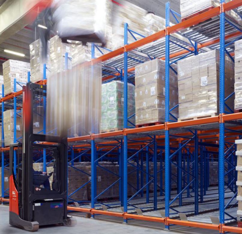 Rayonnage dynamique pour le stockage de produits palettisés – Securirack© avec système de rouleaux inclinés - Image 1