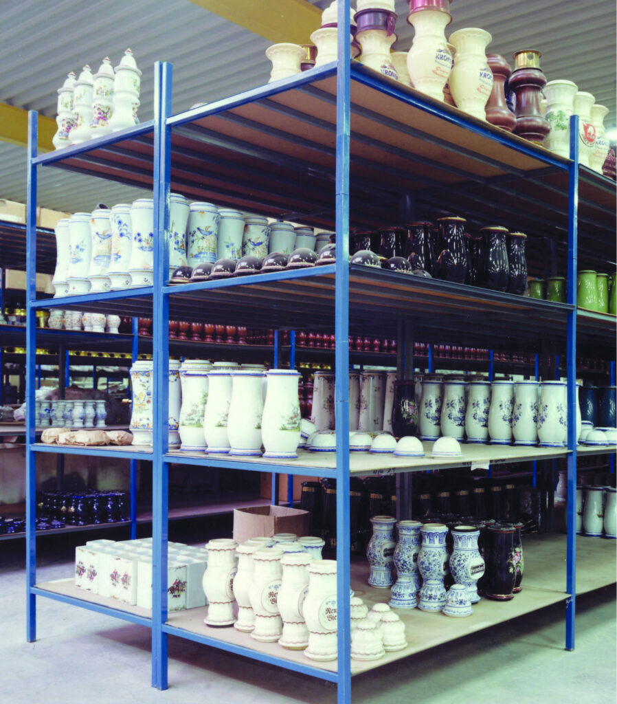 Rayonnage Leader 455 – Tubulaire, 220 kg U.R, finition epoxy bleu RAL 5019 - Image 1