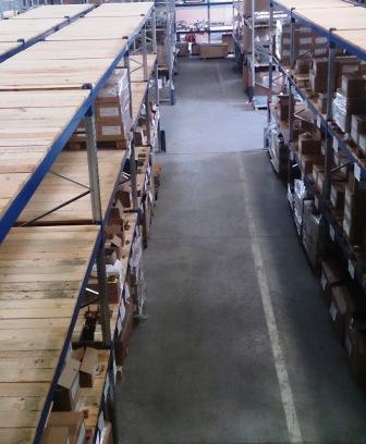 Rayonnage lourd à palettes – stockage de palettes standard et hors standard avec options de plancher - Image 1