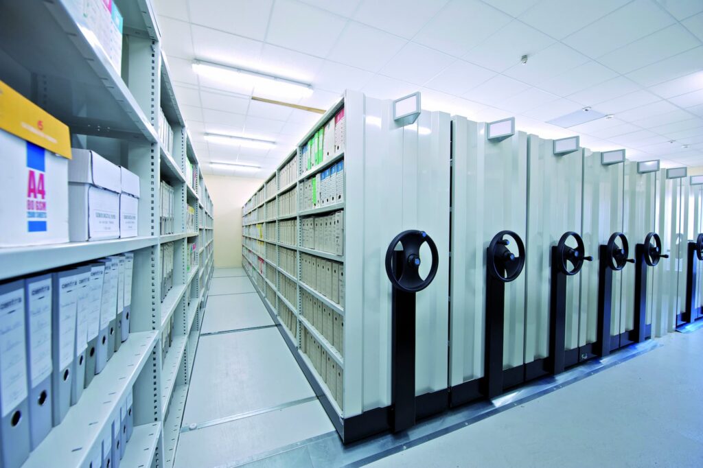 Rayonnage mobile Blue Rack – sur rails, pour archives et stockage professionnel - Image 1