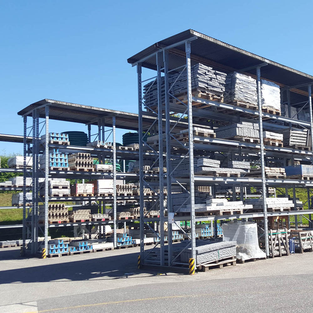 Rayonnage à palettes avec toiture OHRA – Stockage extérieur pour magasins spécialisés et matériaux de construction - Image 1