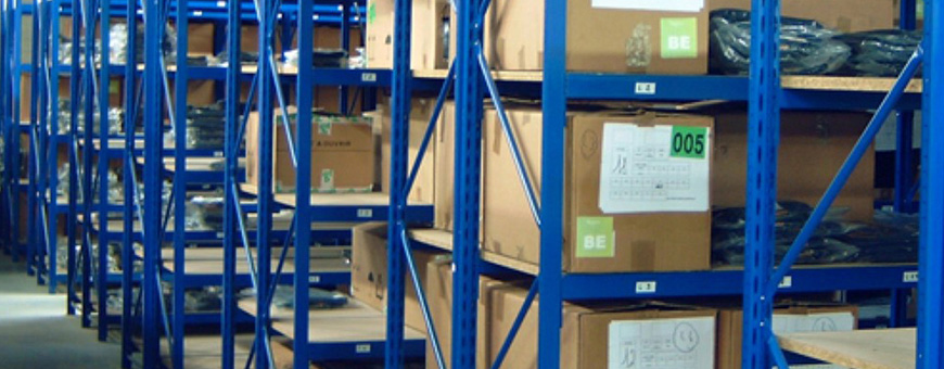 RediSpan®: rayonnages semi-lourds pour stockage vertical et fûts - Image 1