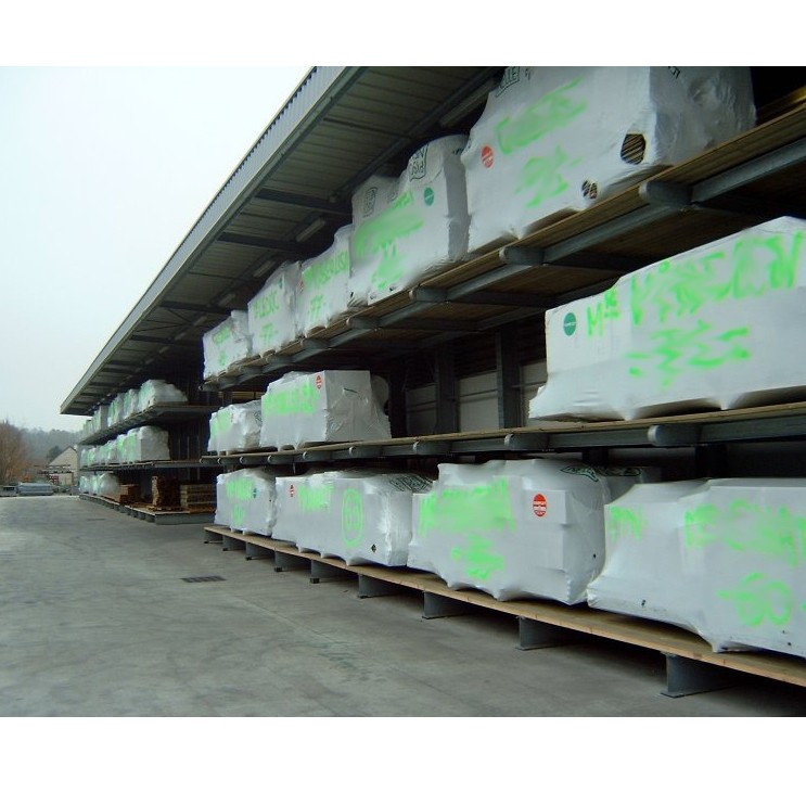 Stockage en extérieur avec auvent – rayonnage cantilever certifié TÜV - Image 1