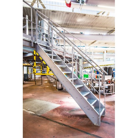 Plate-forme industrielle sur-mesure – structure acier tubulaire ou IPN – platelage tôle ou caillebotis - Image 1