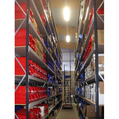 Rayonnage mi-lourd – Stockage manuel industriel pour charges volumineuses jusqu&rsquo;à 700 kg - Image 3