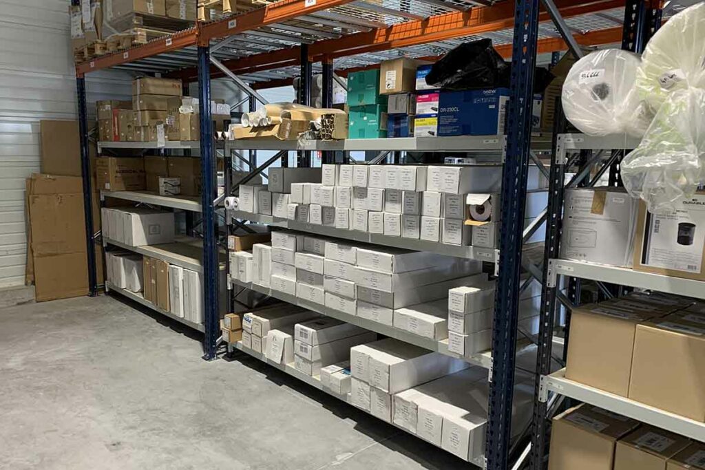 Rayonnage mi-lourd tubulaire – dimensions variables et charge jusqu&rsquo;à 350 kg 2