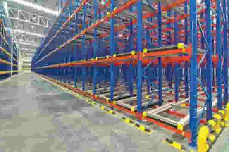 Rayonnage rack push back – stockage de palettes en profondeur avec système LIFO - Image 2