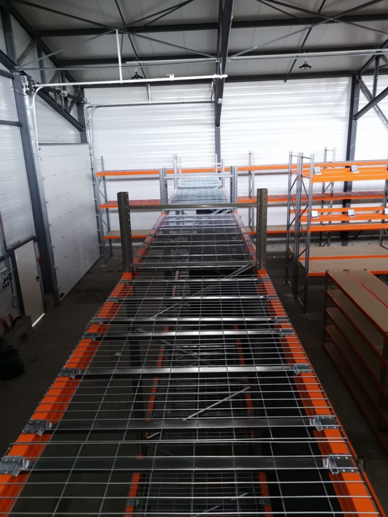 Rack à palettes pour professionnels – Saint-Etienne – support 300 à 1200 kg – version peinte et galvanisée - Image 3