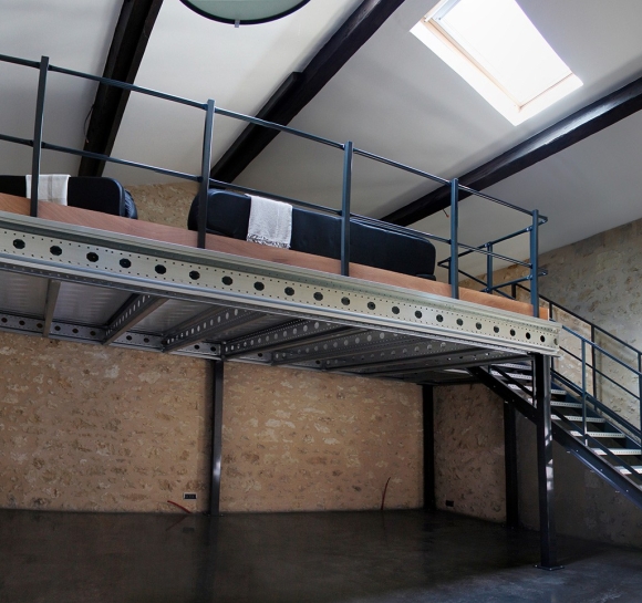 Mezzanines de niveau uni Pyrénées Equipements – stockage multi-niveaux sur rayonnages - Image 2