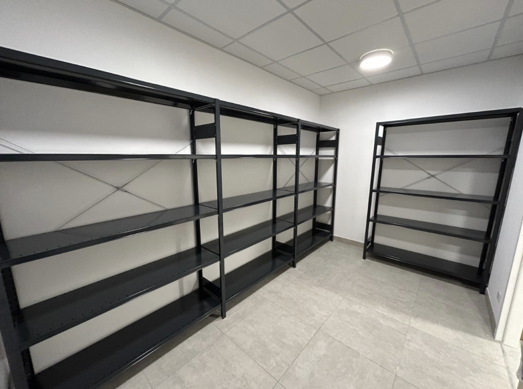 Rayonnage charges légères 0 à 300 kg – stockage de documents et picking - Image 3