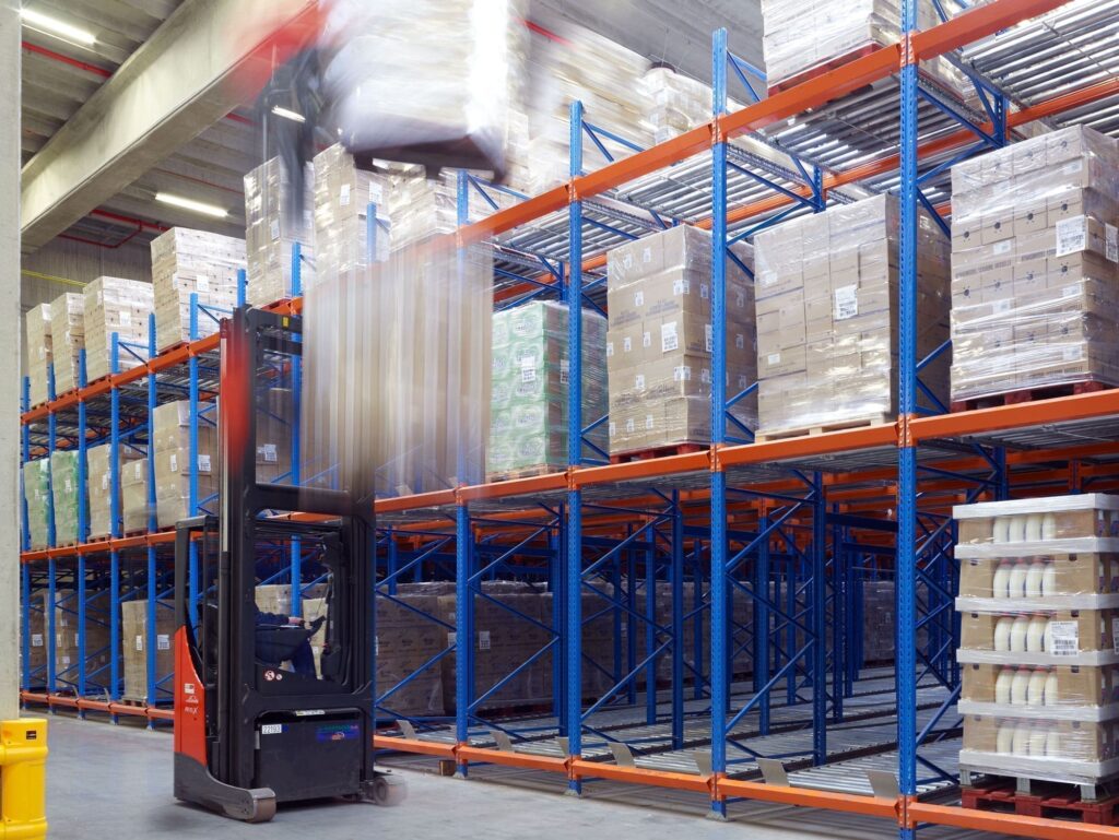 Rayonnage dynamique à palette – stockage efficace et ultra-dense - Image 2