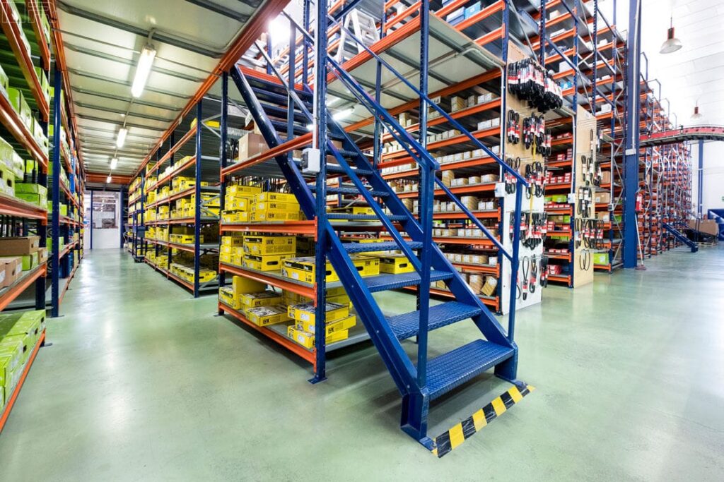 Étagère en métal noir 100 cm x 80 cm x 60 cm - Image 4