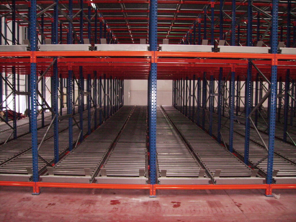 Racks dynamiques à rotation FIFO – système de stockage avec rouleaux libres et gravité - Image 4