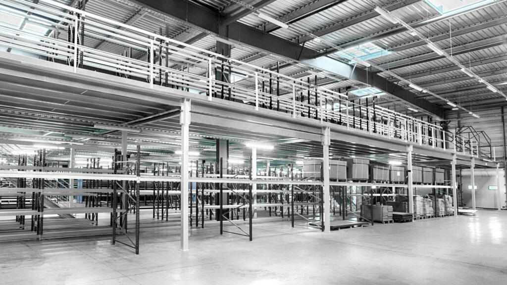 Mezzanine industrielle Mezzaman – plateforme sur-mesure pour stockage et aménagement de l&rsquo;espace - Image 3
