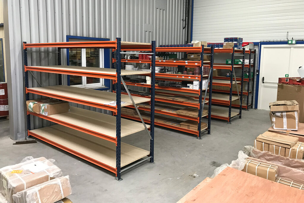 Rayonnage mi-lourd – stockage professionnel pour charges semi-lourdes et volumineuses - Image 4