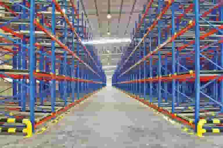 Rayonnage rack push back – stockage de palettes en profondeur avec système LIFO - Image 4