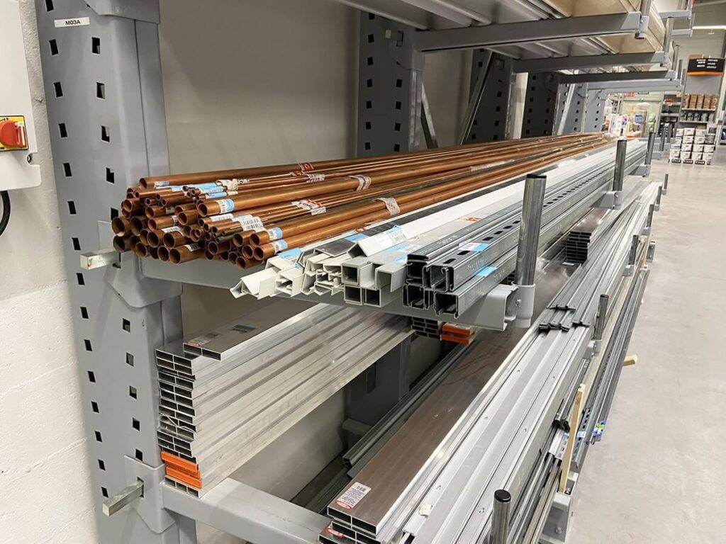 Cantilever intérieur – solution de stockage pour marchandises hors-norme et grandes longueurs - Image 1