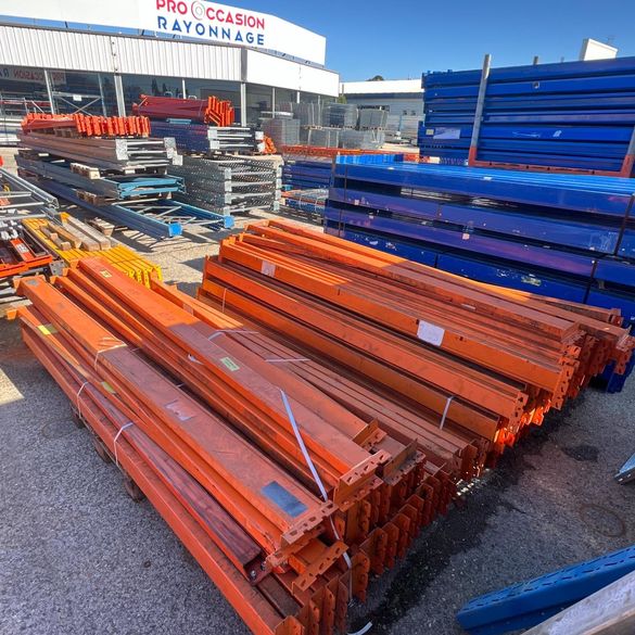 Racks à palettes Feralco d&rsquo;occasion – 20 échelles 5,3 m x 1,05 m – Capacité 2,1 t/niveau – Plateaux bois inclus - Image 4