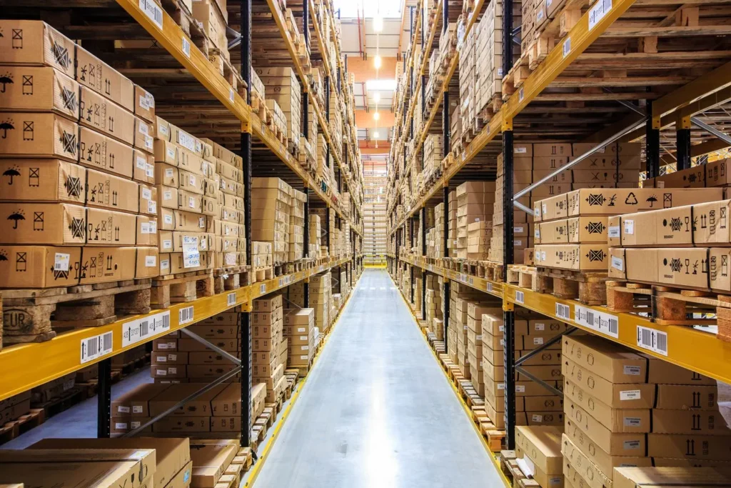 Rayonnage à palettes pour allées étroites POLYPAL – hauteurs jusqu&rsquo;à 17 mètres - Image 1