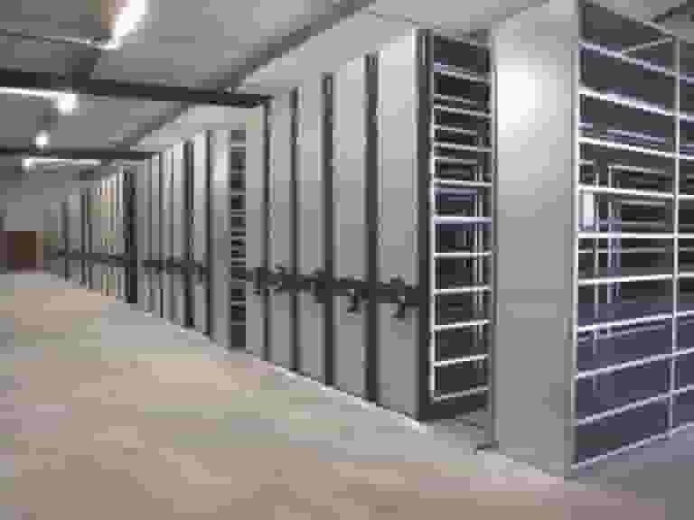 Rayonnage léger mobile – stockage optimisé pour archives et ateliers - Image 2