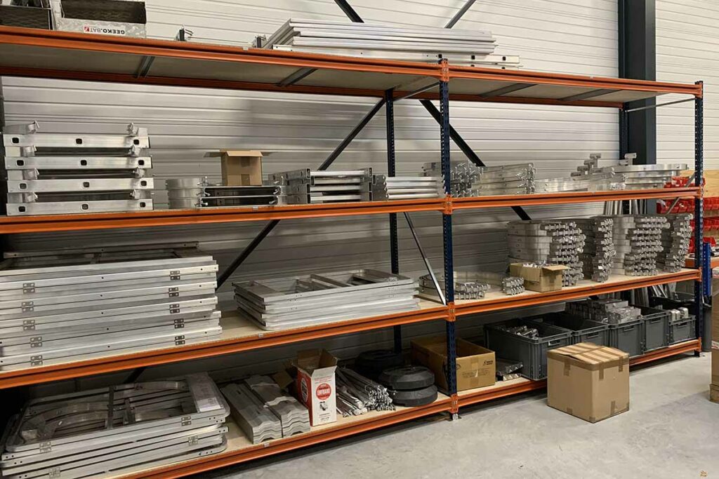 Rayonnage mi-lourd tubulaire – dimensions variables et charge jusqu&rsquo;à 350 kg - Image 1