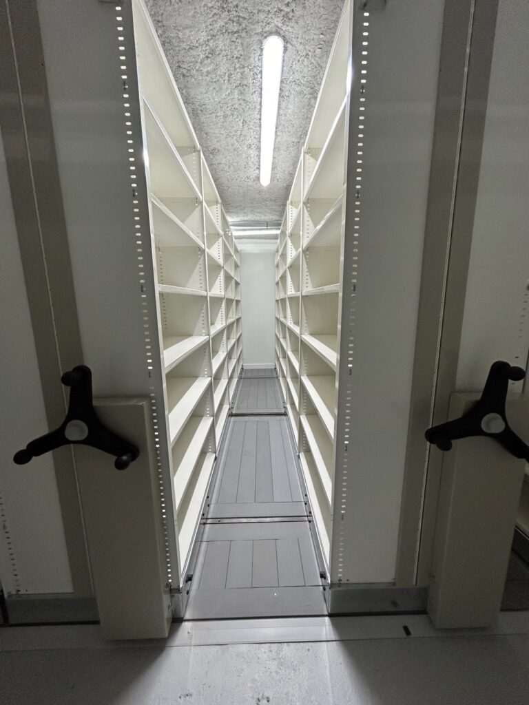 Rayonnage archives sur bases mobiles de 1 à 13 mètres – St Etienne - Image 2