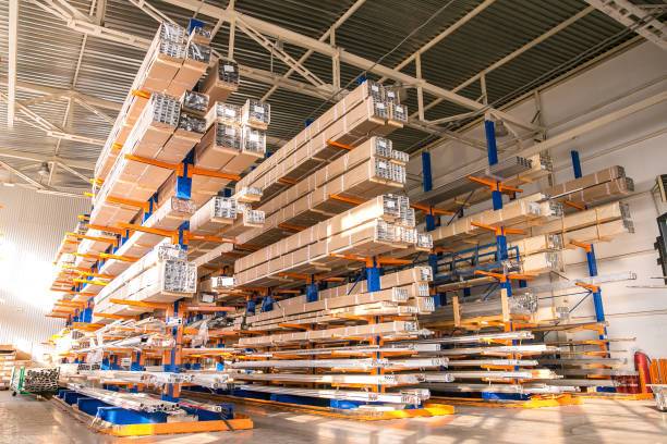 Rack à bras pour stockage de bois lourd – Spécialiste à Toulouse du Cantilever - Image 1