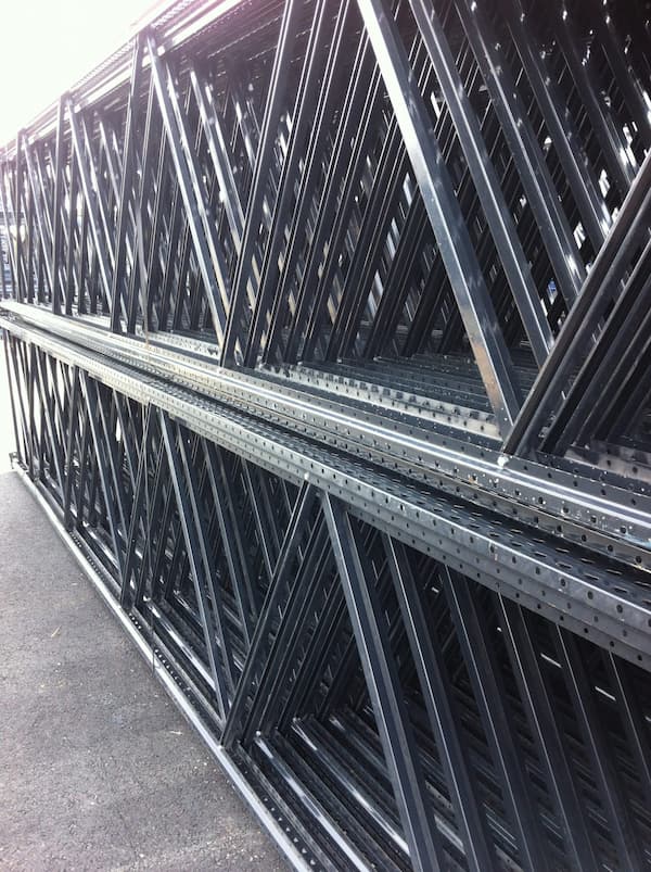 Lot rack lourd POLYPAL (LOPO001) – 4 allées de 19.58 ml en SOL+4, charge 1.5T par niveau - Image 1