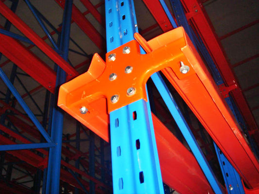 Commande à fort débit dans le support de palette en acier laminé à froid 4000mm 2